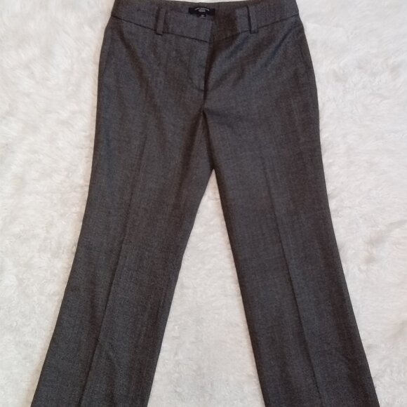 Ann Taylor Women's Gray Wool Blend Dress Pants Size: 2P - Picture 2 of 8